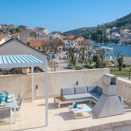 Semesterbostad The Stone House *