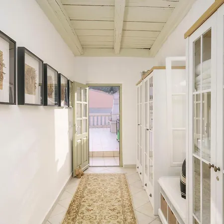 The Stone House Semesterbostad