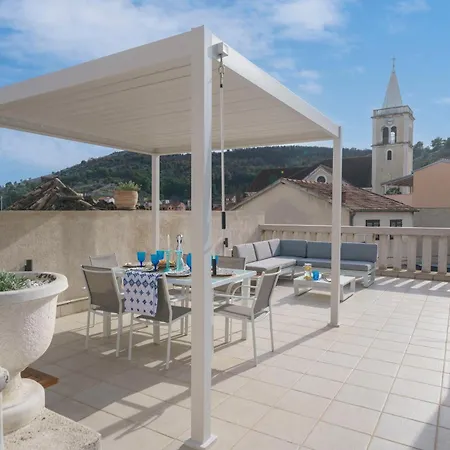 The Stone House Semesterbostad *