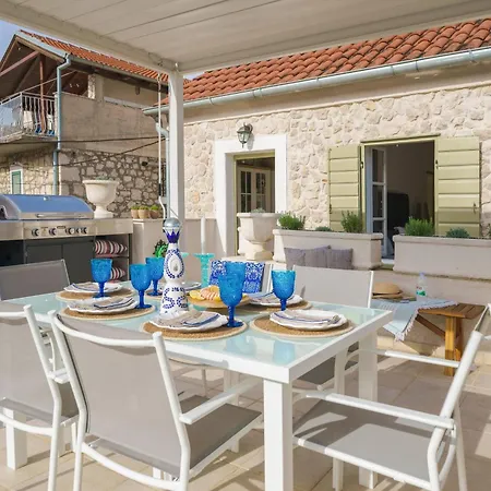 The Stone House Prázdninový dům *